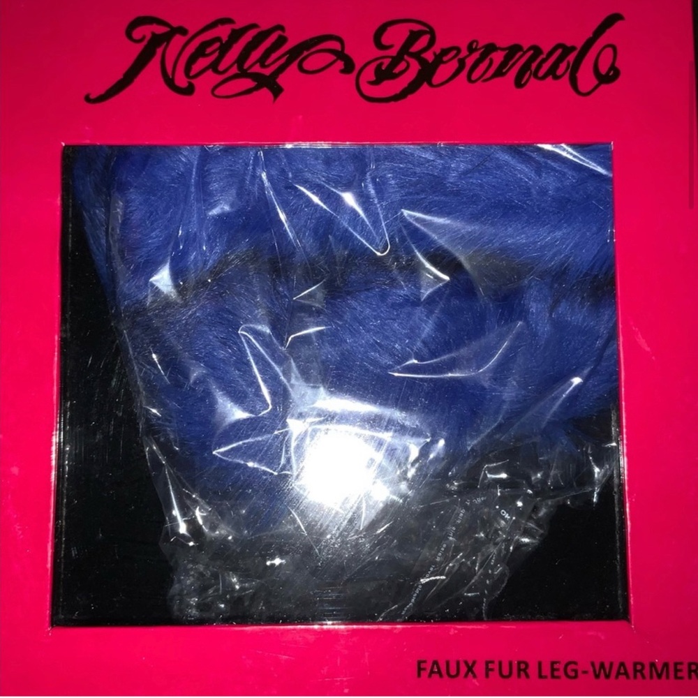 💲FLASH SALE💲Nelly Bernal faux fur boot/shoe cover/leg warmers- NIB in blue